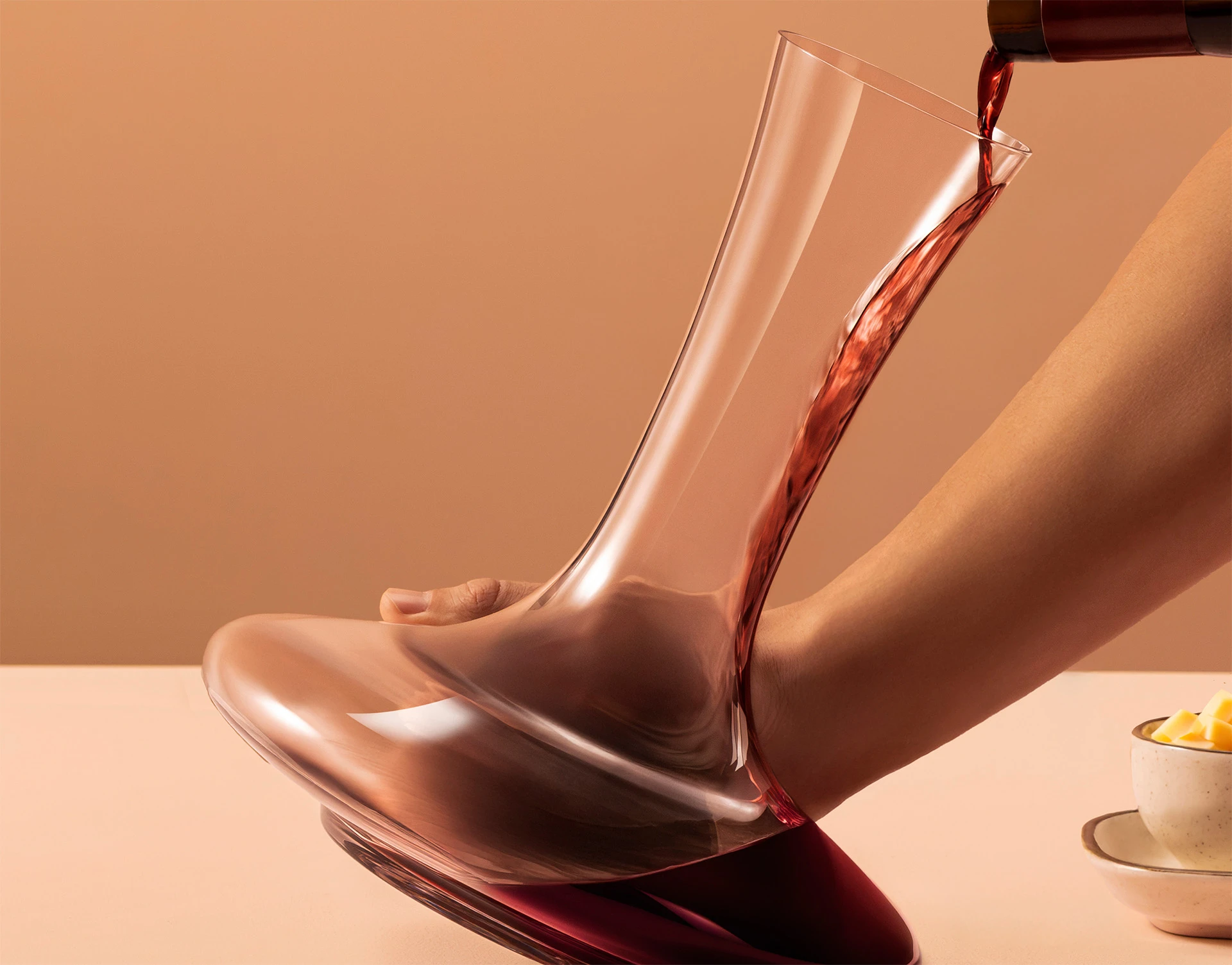 Decanter Oxford Cristal Alumina em composição de mesa